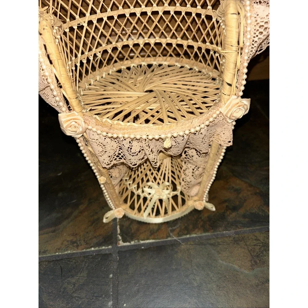 Vintage Mini Wicker Rattan Peacock Chair 15